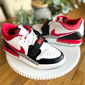 Boys Air Jordan Legacy 312 Low • Size 7Y • Great Condition